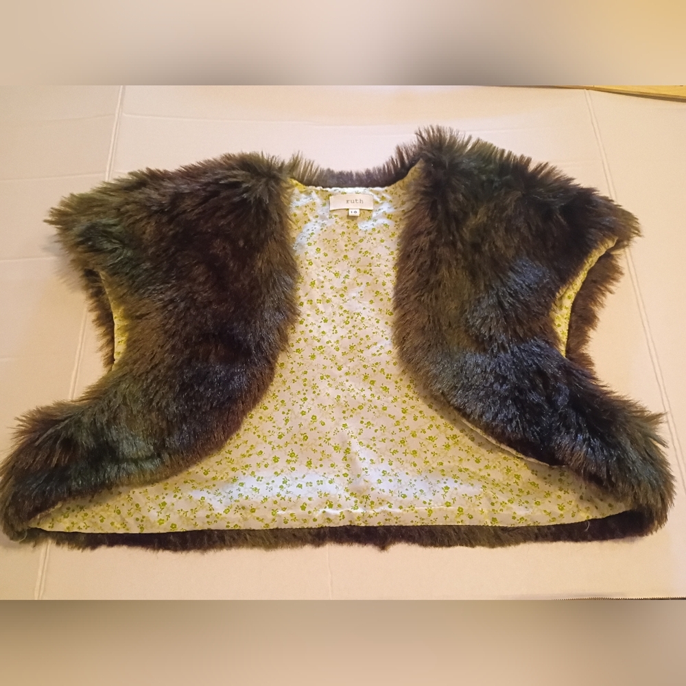 VTG RUTH FAUX FUR VEST Sz‎ 10 WOMEN  MODA ACRYLIC VEST